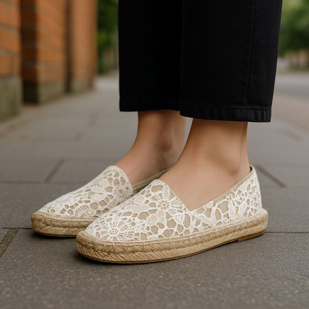Wild Pair Shoes 6 M NEW White Lace Flats Slip On Comfort Sneaker Spring Summer - Picture 4 of 7